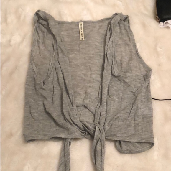 Top - Picture 1 of 1